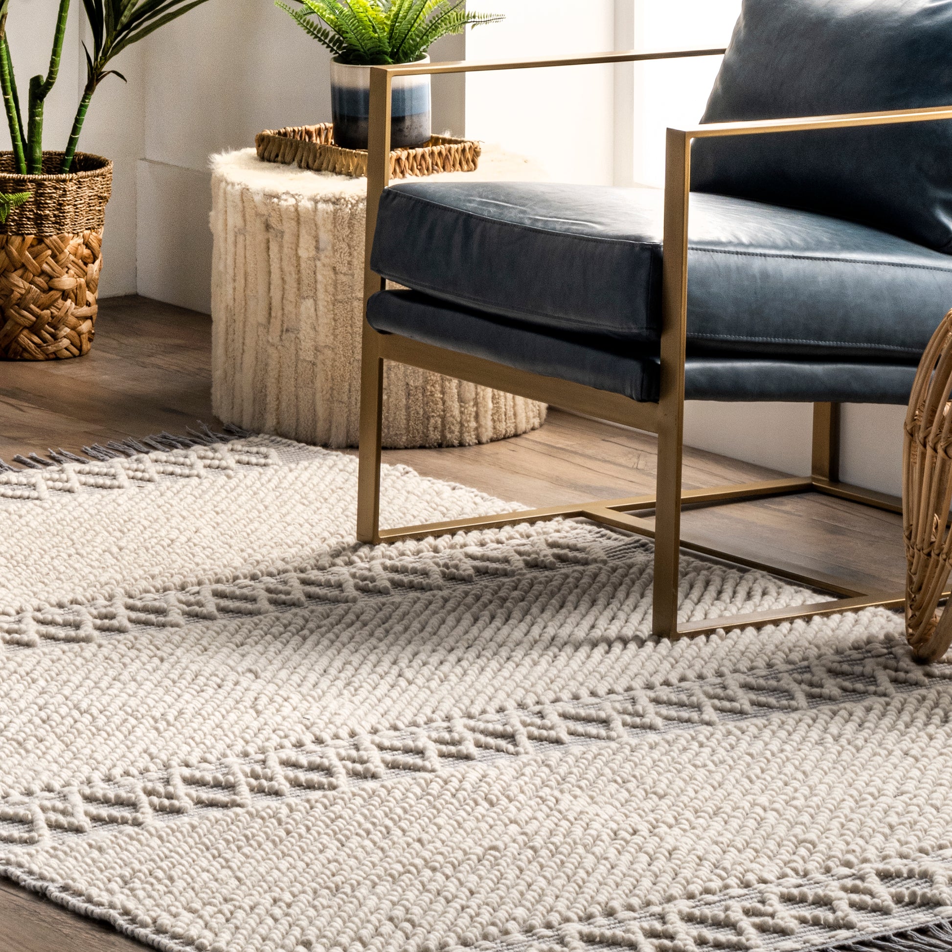 Nuloom Alea Band Nal1628A Ivory Area Rug