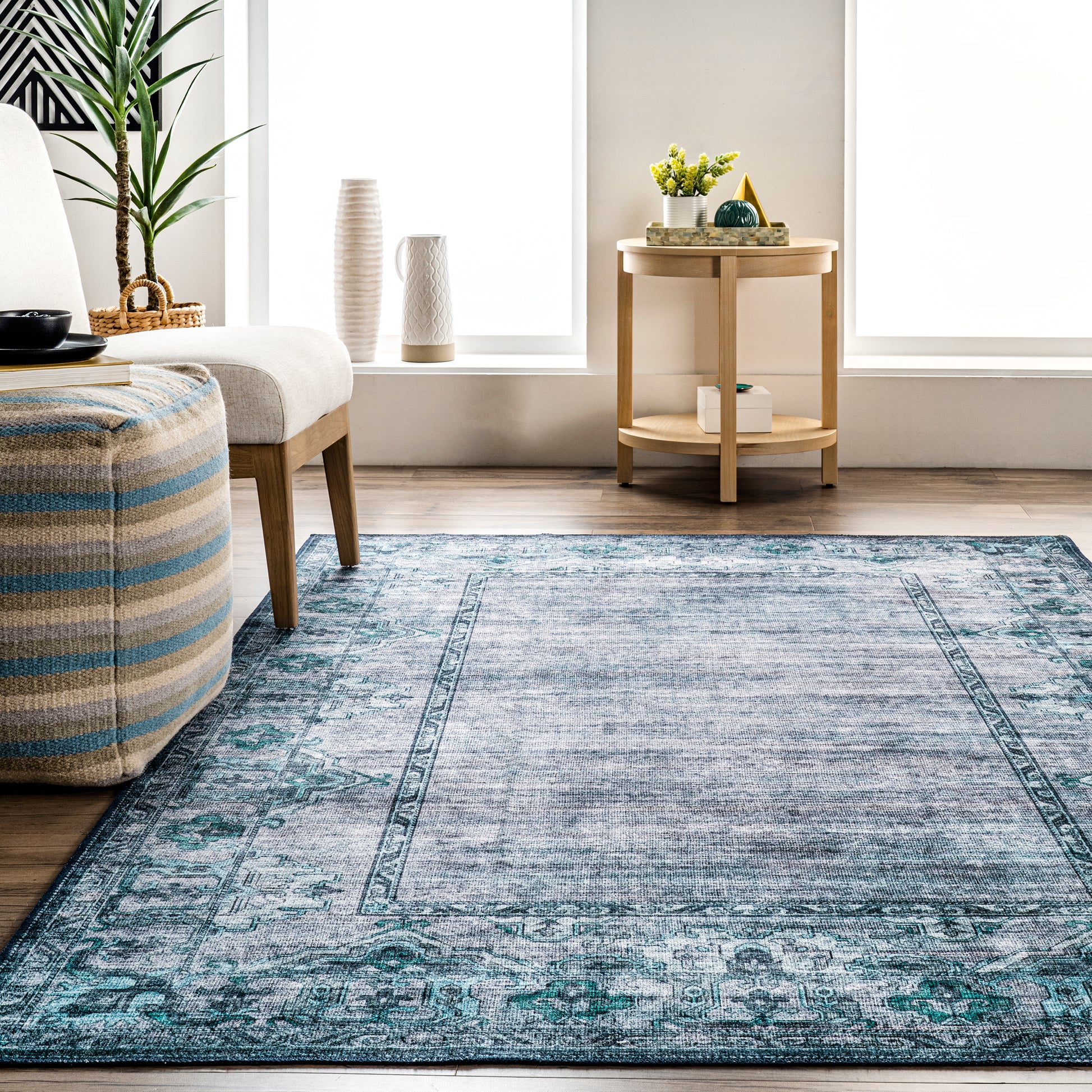 AreaRugs.com Wavaj Nwa1108A Blue Area Rug