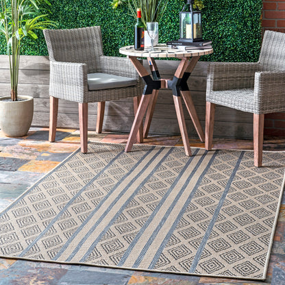 Nuloom Rayna Banded Trellis Nra2847A Light Gray Area Rug