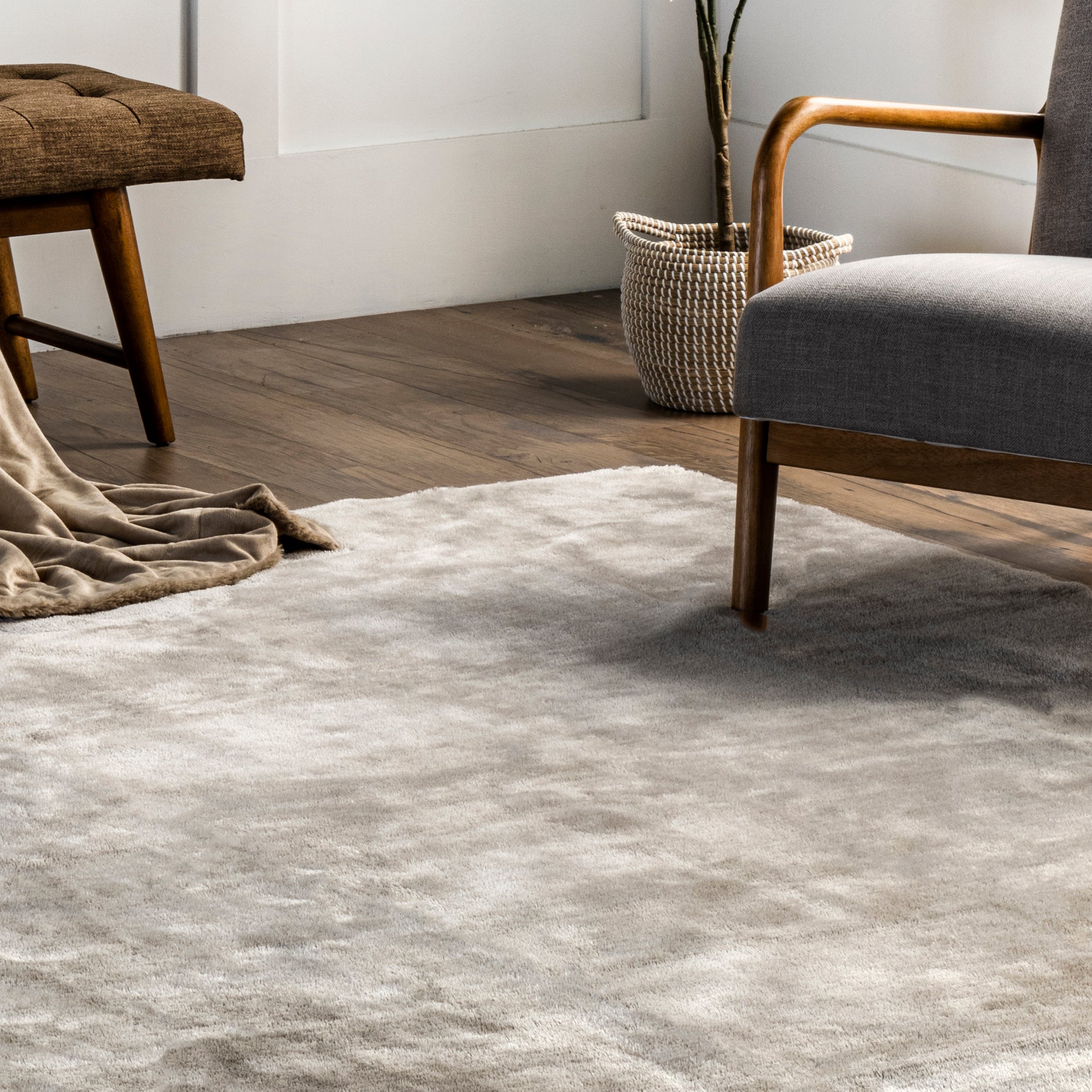 AreaRugs.com Wavaj Nwa1135A Beige Area Rug