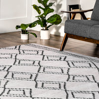 AreaRugs.com Wavaj Nwa1112A Ivory Area Rug