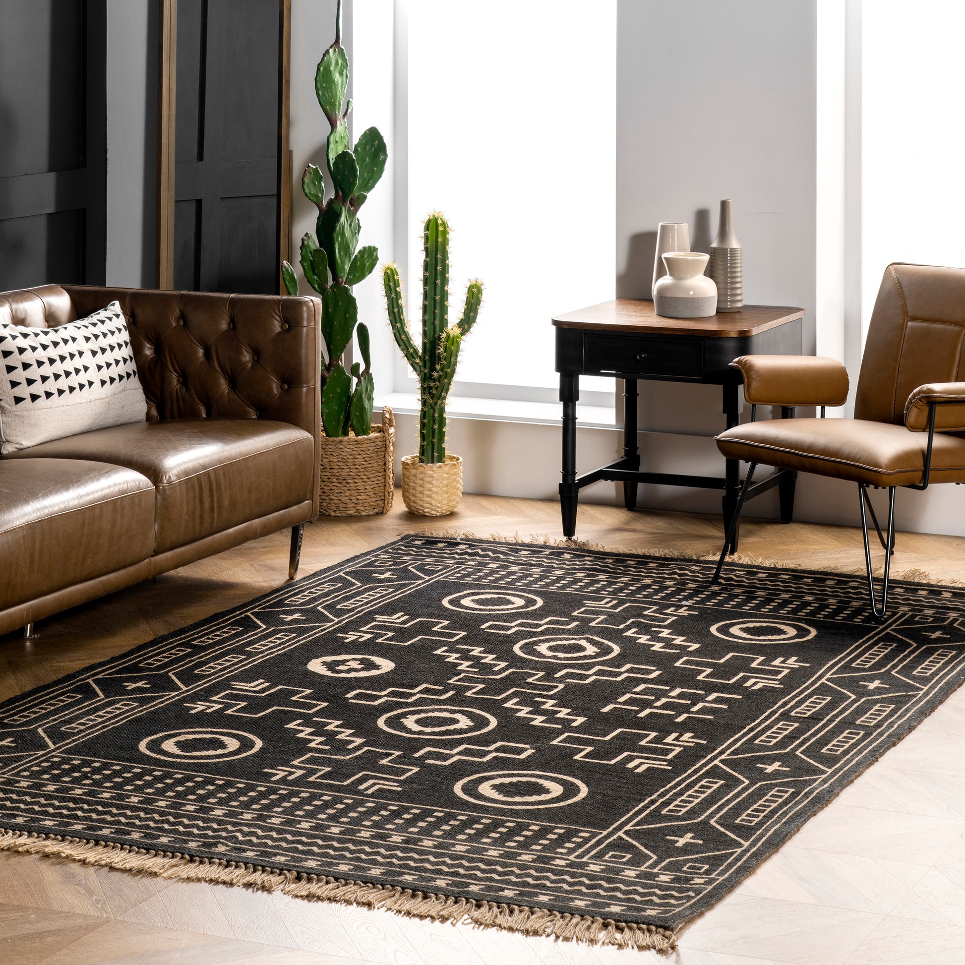 Nuloom Gretel Tribal Motif Ngr3420A Black Area Rug