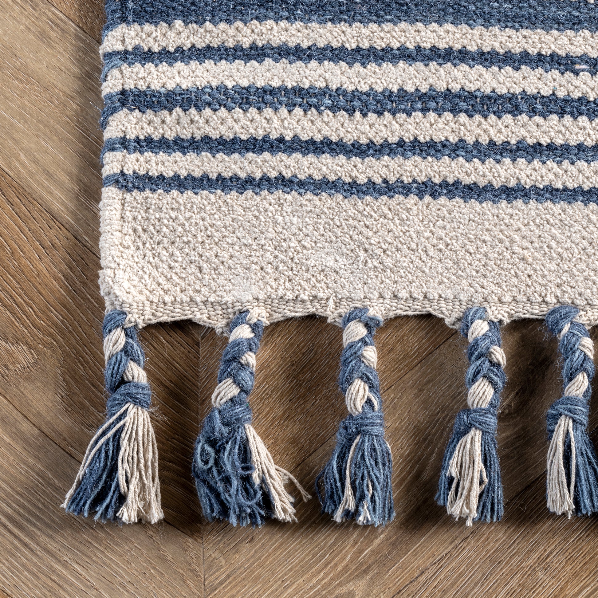 Nuloom Rose Stripe Nro1376A Blue Area Rug