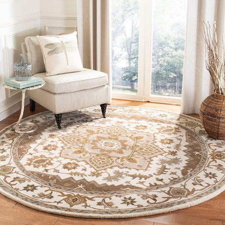Safavieh Royalty Roy700B Beige / Sage Rugs.
