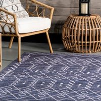 AreaRugs.com Wavaj Nwa1010A Navy Area Rug