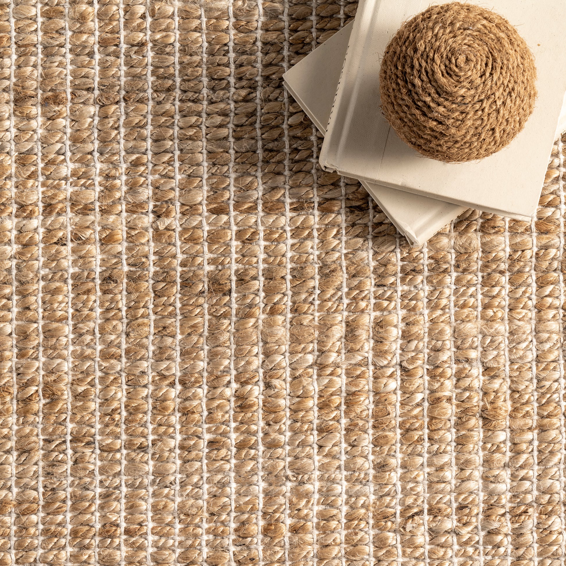 Nuloom Maisy And Border Nma2061A Ivory Area Rug