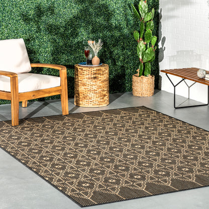 Nuloom Elara Global Inspired Trellis Nel1816A Charcoal Area Rug