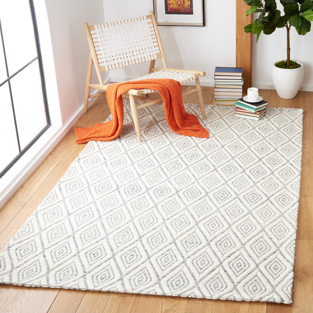 Safavieh Marbella Mrb308G Dark Grey/Ivory Rug.