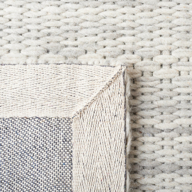 Safavieh Marbella Mrb311G Light Grey Rug.