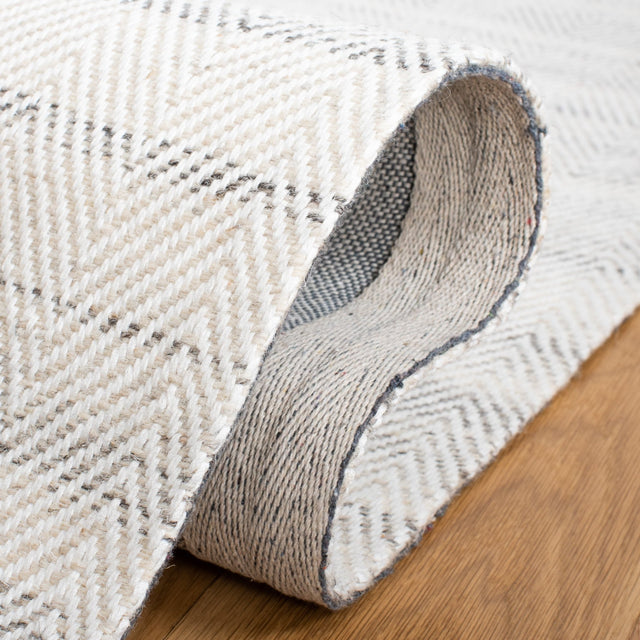 Safavieh Marbella Mrb313F Grey/Ivory Rug.