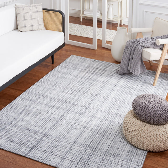 Safavieh Marbella Mrb315F Grey/Ivory Rug.