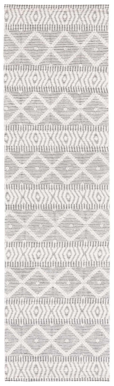 Safavieh Marbella Mrb751A Ivory/Black Rug.