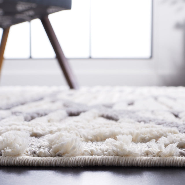 Safavieh Marrakesh Mrk540F Beige/Grey Rug.