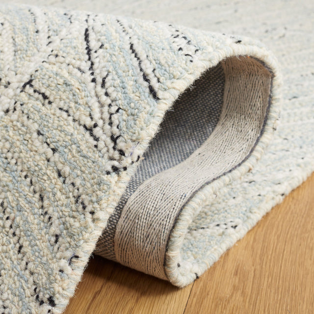 Safavieh Metro Met451L Light Blue/Ivory Rug.