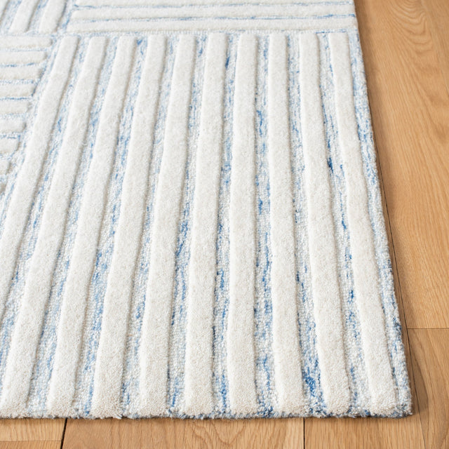 Safavieh Metro Met858M Blue/Ivory Rug.
