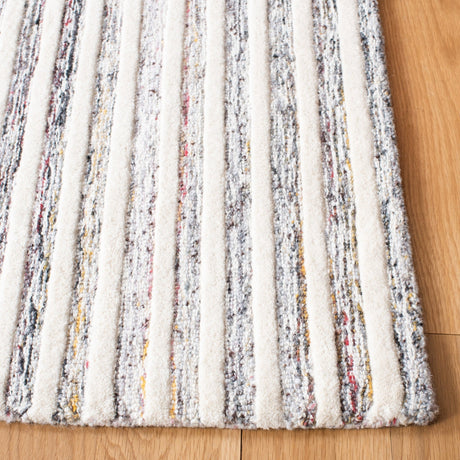 Safavieh Metro Met858Q Red/Ivory Rug.