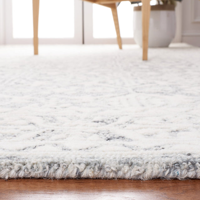 Safavieh Metro Met903F Grey/Ivory Rug.