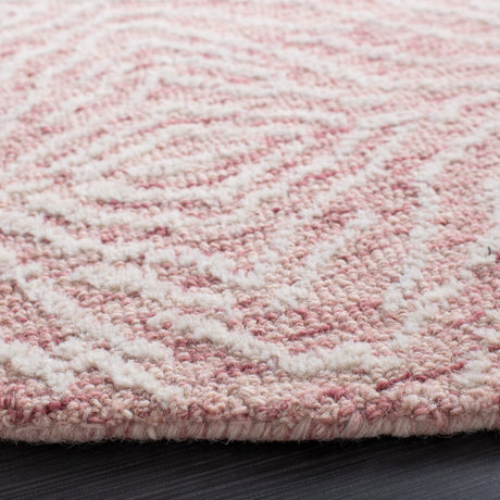 Safavieh Metro Met904U Dark Pink/Ivory Rug.