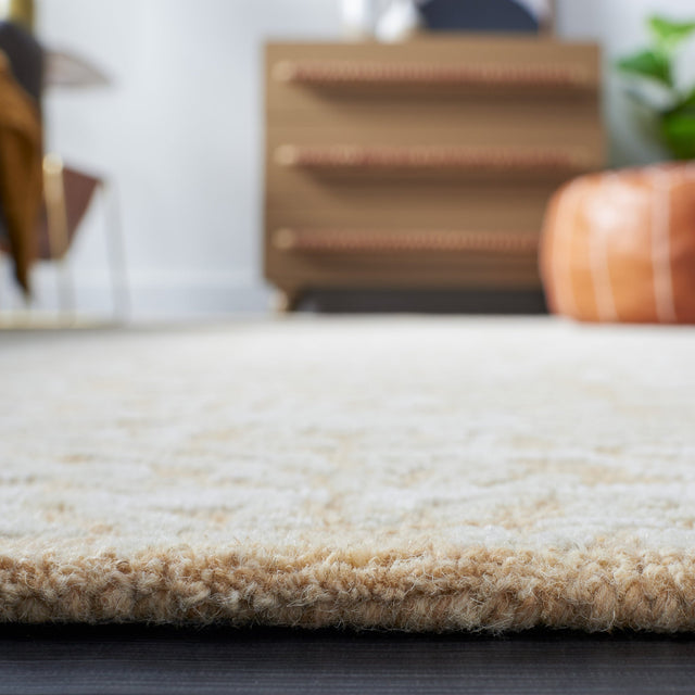 Safavieh Metro Met905D Gold/Ivory Rug.