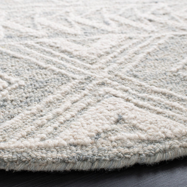 Safavieh Metro Met908F Light Grey/Ivory Rug.