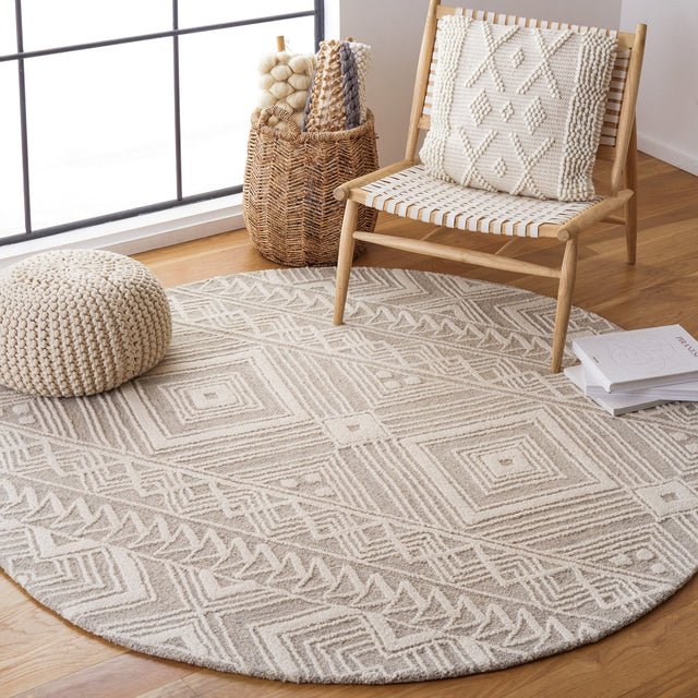 Safavieh Metro Met908G Grey/Ivory Rug.