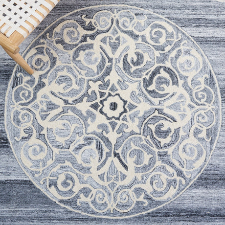 Safavieh Metro Met983F Grey/Ivory Rug.