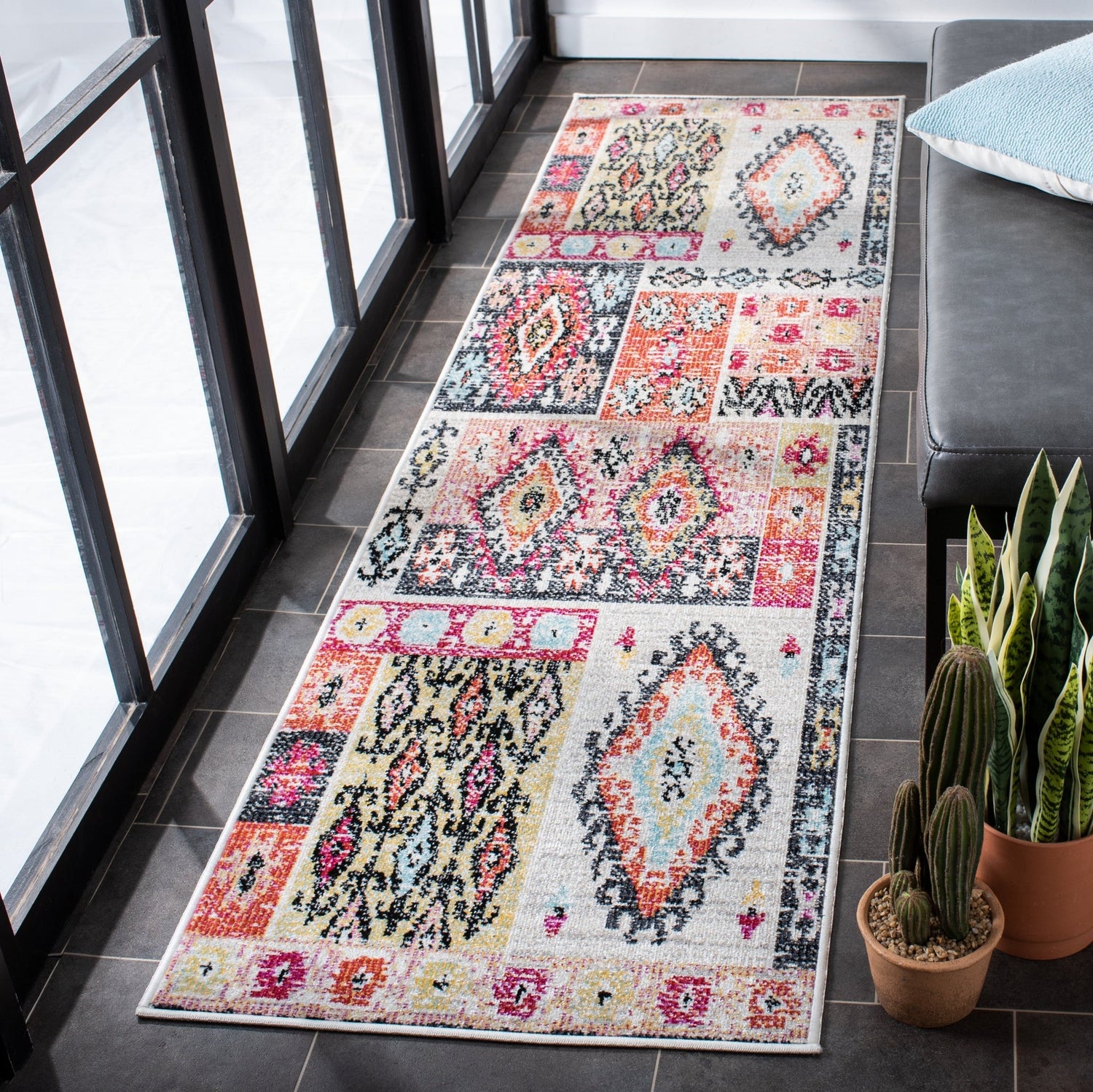 Safavieh Montage Mtg221J Aqua/Fuchsia Rug.
