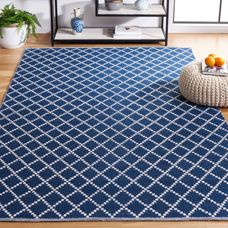 Safavieh Montauk Mtk706N Navy/Ivory Rug.