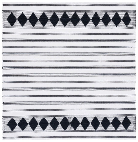Safavieh Montauk Mtk708Z Black/Ivory Rug.