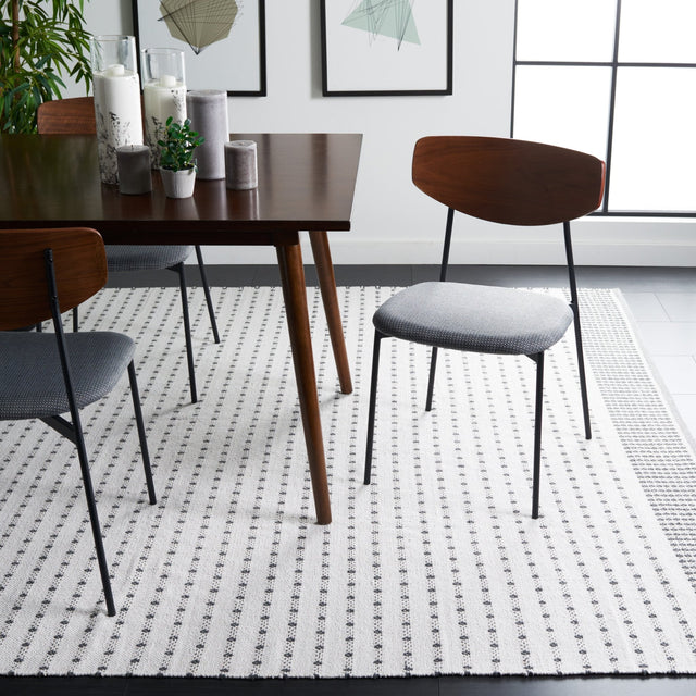 Safavieh Montauk Mtk714F Grey/Ivory Rug.