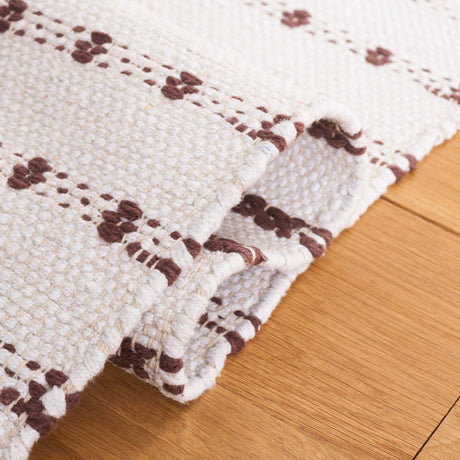 Safavieh Montauk Mtk714T Brown/Ivory Rug.