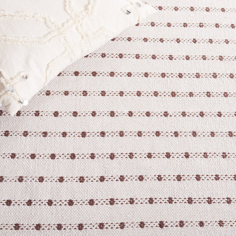 Safavieh Montauk Mtk714T Brown/Ivory Rug.