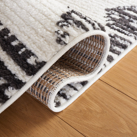 Safavieh Moroccan Tassel Mrt103A Ivory/Black Rug.