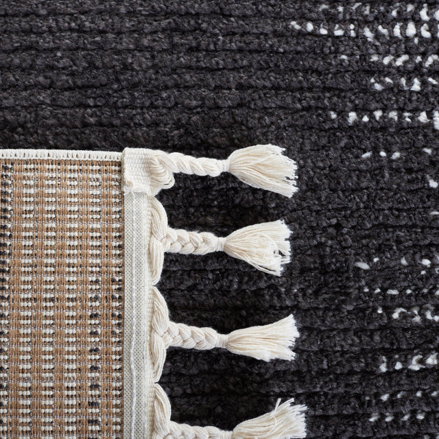 Safavieh Moroccan Tassel Mrt107A Ivory/Black Rug.