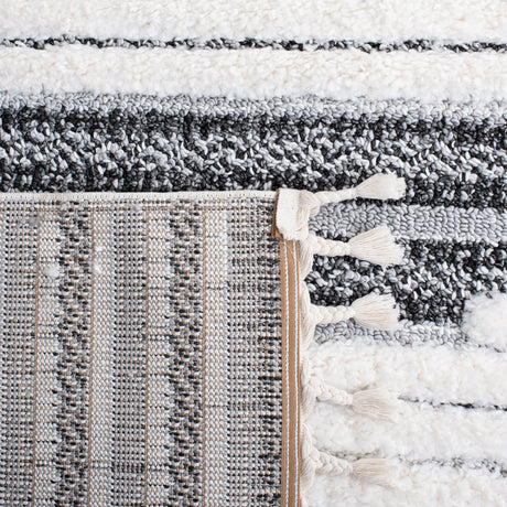 Safavieh Moroccan Tassel Shag Mts622F Dark Grey/Ivory Rug.