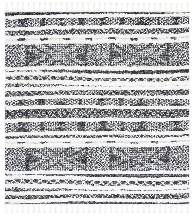 Safavieh Moroccan Tassel Shag Mts632Z Black/Ivory Rug.