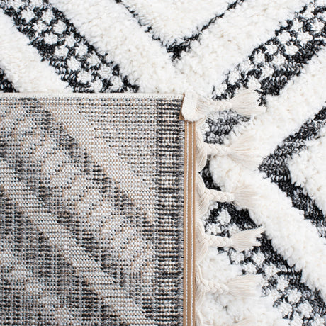 Safavieh Moroccan Tassel Shag Mts636A Ivory/Grey Rug.