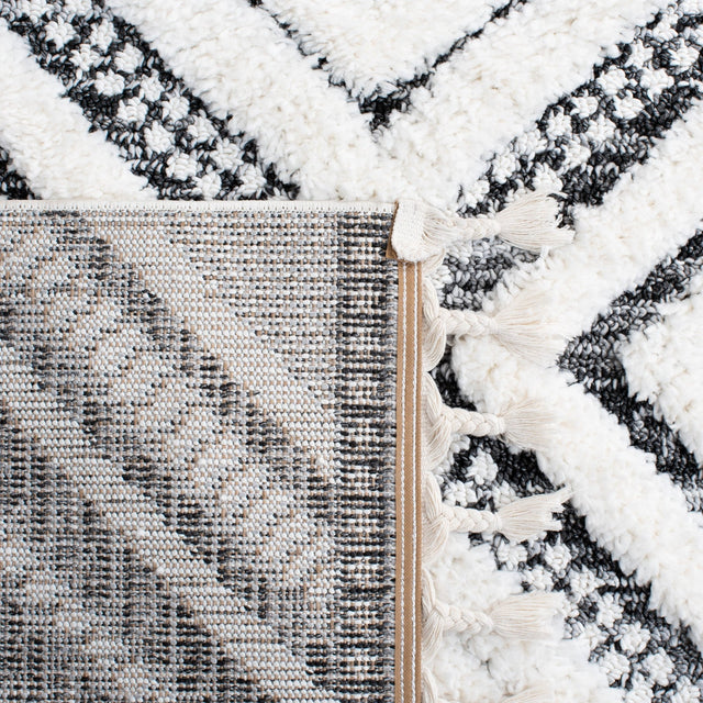 Safavieh Moroccan Tassel Shag Mts636A Ivory/Grey Rug.
