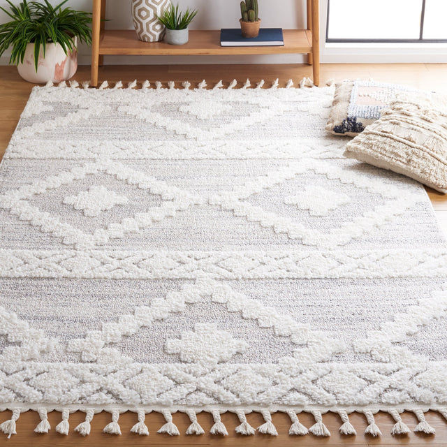Safavieh Moroccan Tassel Shag Mts640A Ivory/Beige Rug.