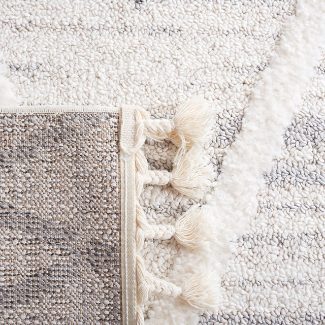 Safavieh Moroccan Tassel Shag Mts642A Beige/Grey Rug.