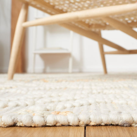 Safavieh Natura Nat179P Ivory/Orange Rug.