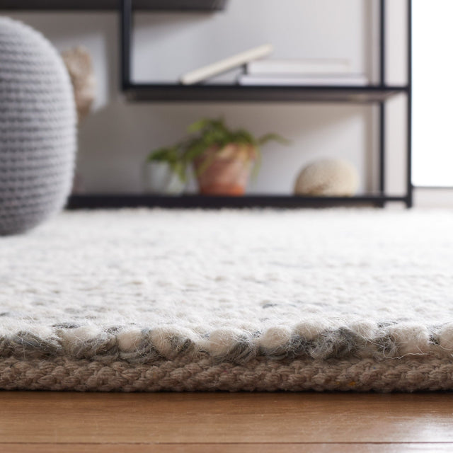 Safavieh Natura Nat182F Grey/Ivory Rug.