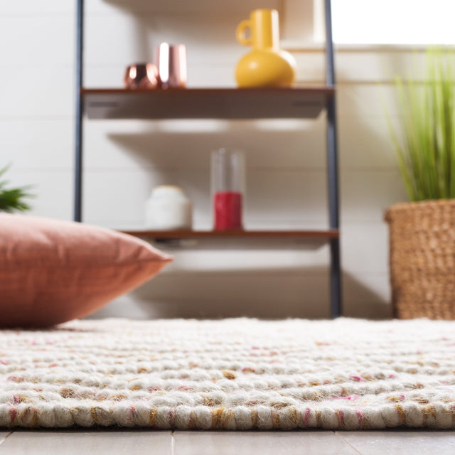 Safavieh Natura Nat188A Ivory/Red Rug.