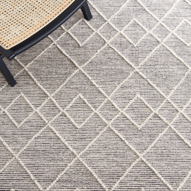 Safavieh Natura Nat339A Ivory/Black Rug.