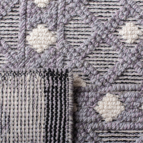 Safavieh Natura Nat628U Cream/Purple Rug.