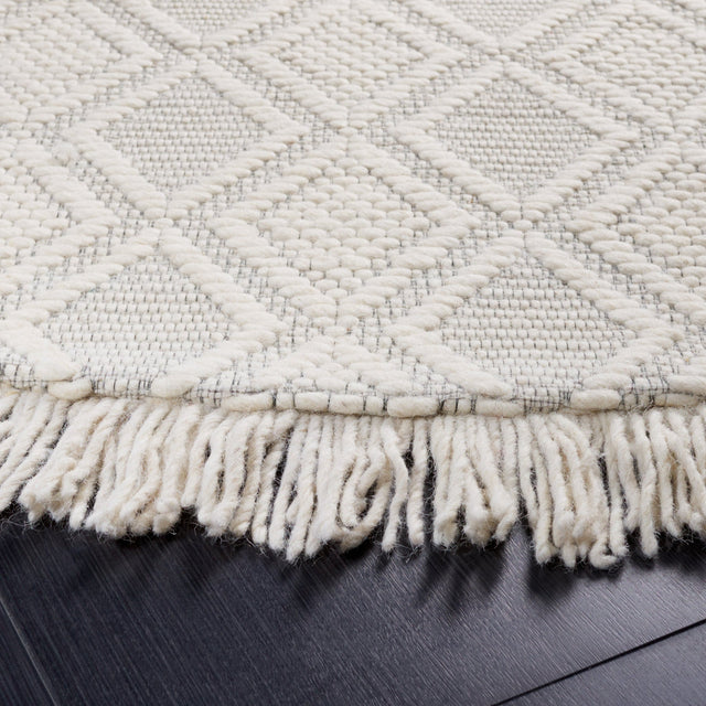 Safavieh Natura Nat870A Ivory Rug.