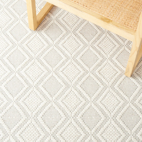 Safavieh Natura Nat870A Ivory Rug.