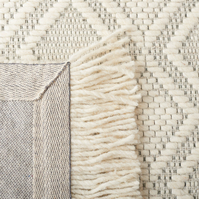 Safavieh Natura Nat870A Ivory Rug.