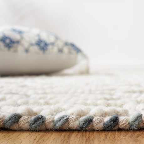 Safavieh Natura Nat875L Ivory/Light Blue Rug.