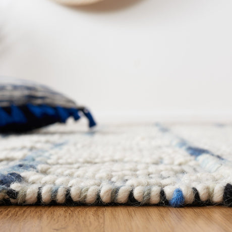 Safavieh Natura Nat876M Ivory/Blue Rug.
